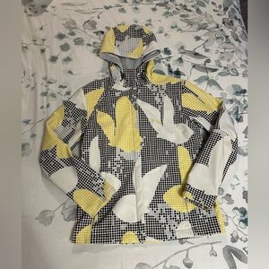 Firefly light windproof jacket. Size medium. Excellent condition.